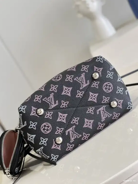 WIS VUITTON LOUIS BELLA 0620